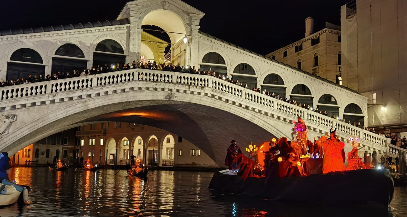 Venedik’te turist yoğunluğuna günlük 5 euro çözümü